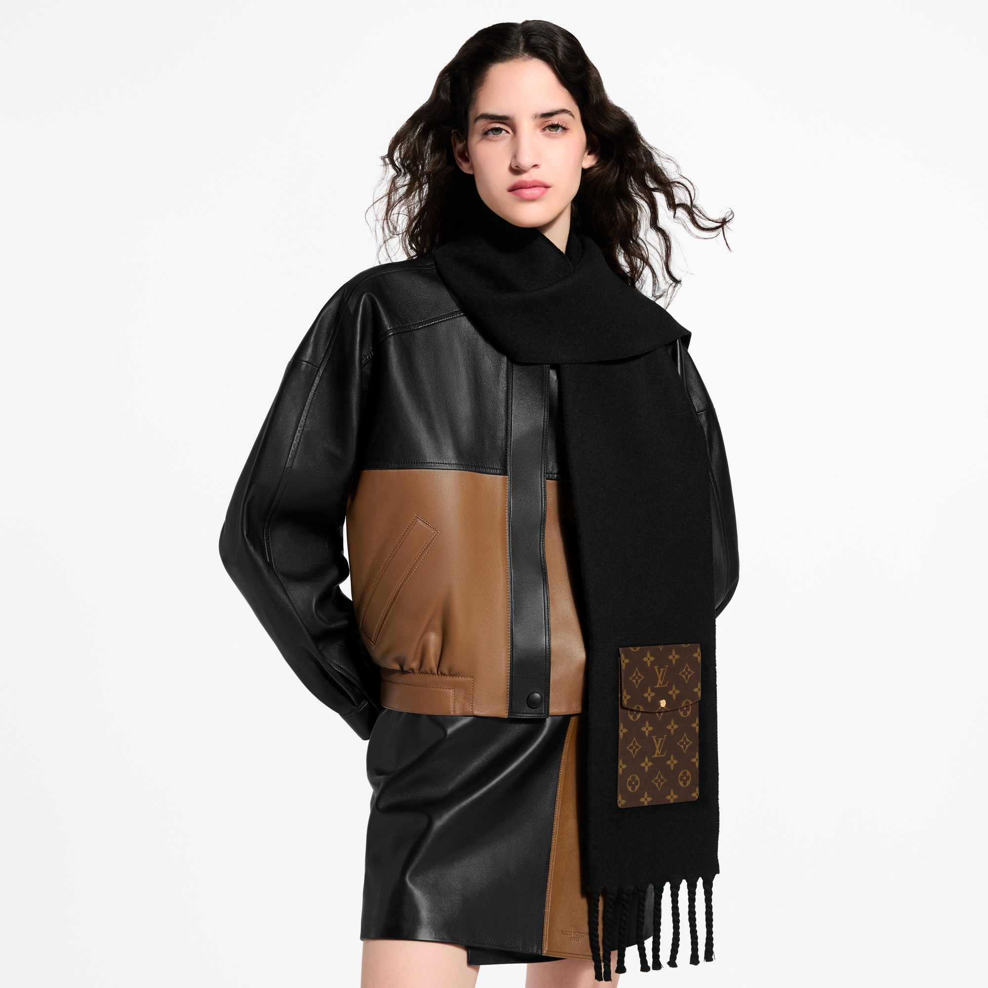 LV On My Way Scarf S00 - Women - Accessories | LOUIS VUITTON ®